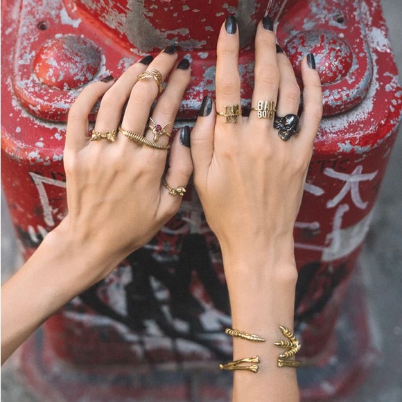 Verameat Fearless Talon Cuff / Brass - Picture 6 of 12